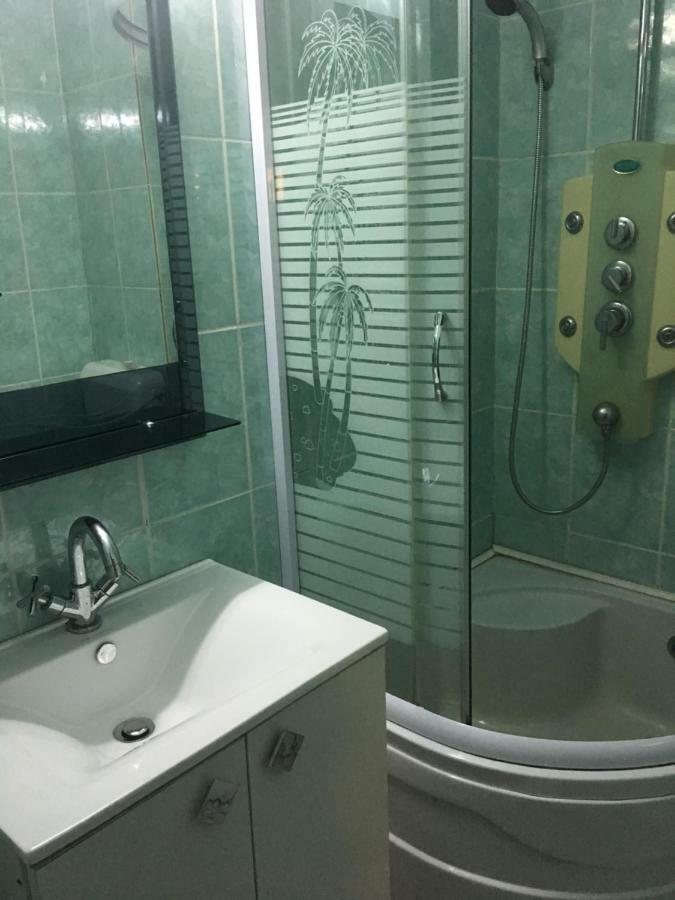 Apartament Apartament Antonia Tîrgu Ocna Zewnętrze zdjęcie